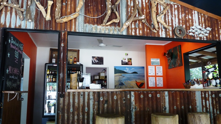 Pizza Bar auf dem Campingplatz Cape Tribulation